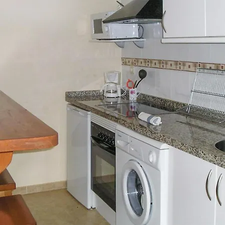 2 Bedroom Lovely In Villaviciosa