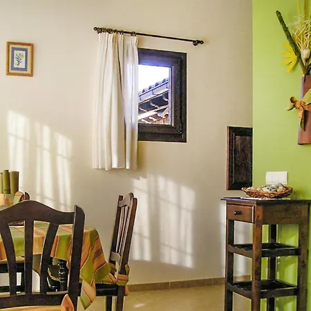Apartman 2 Bedroom Lovely In *
